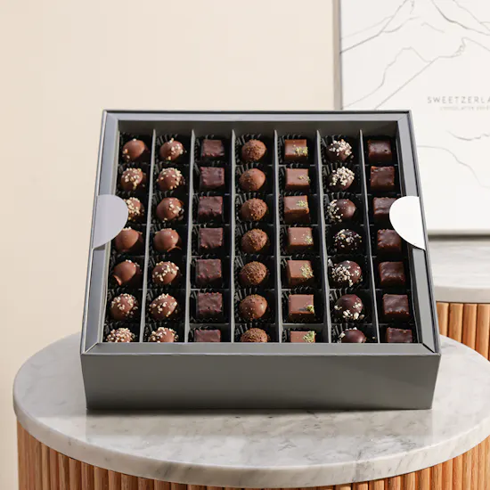 Sweetzerland Chocolate Box | 1,090 KG