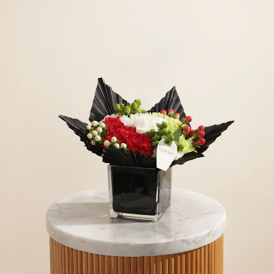 Splendor of Pride Flowers Vase