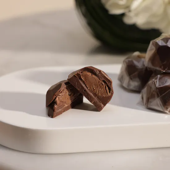 Floward Premium Chocolate | Pure Flowers