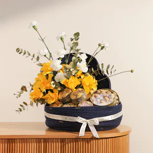 Nagwa Arabic Sweet Tin Boxes Basket | Sunshine Flowers