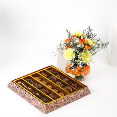 Ramadan Assorted Dates & Chocolate Box