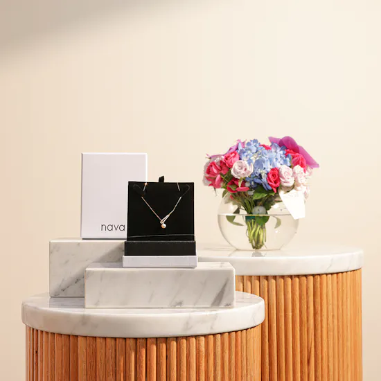 Nava Luxury Necklace | Charming Flowers
