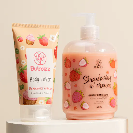 Bubblzz Strawberries N Cream Mood Gift Set