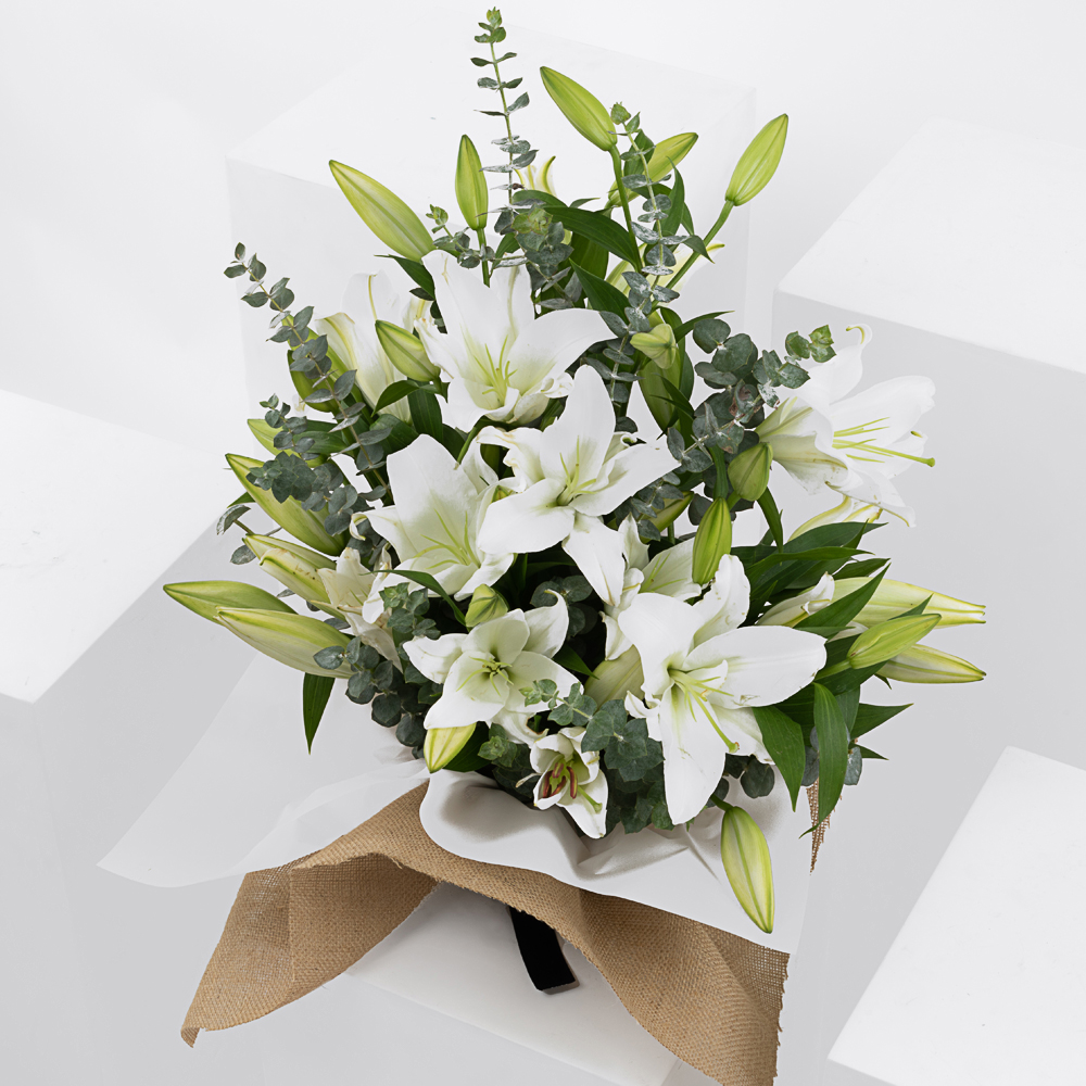 10 Lilies Bouquet 