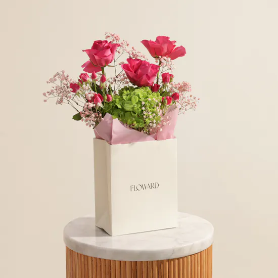 Lovely Glam Flower Bouquet
