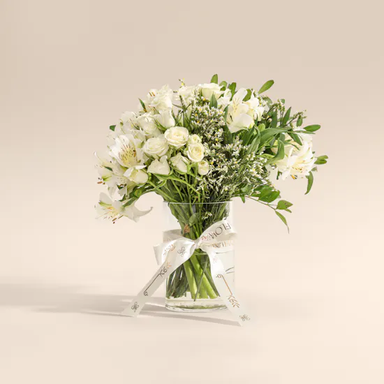 Fillings Chocolate Dubai Chocolate Box & Light of Sakina Set with Flowers