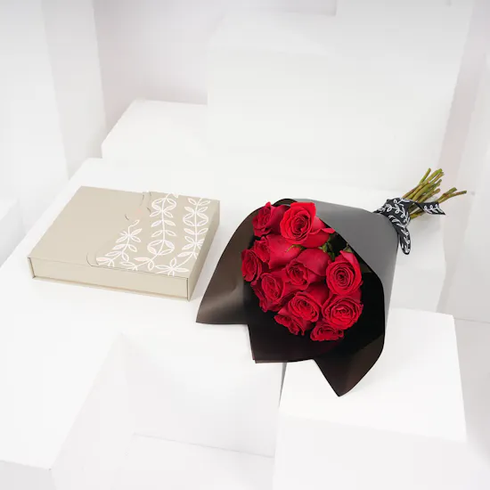 Floward Crunchy Chocolate Box | Red Roses