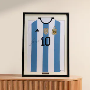 Messi Argentina World Cup 2022 Champions Signed T-Shirt 