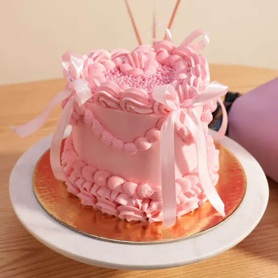 Sweet Atelier Pink Heart Cake | Pinkish Flowers Bouquet