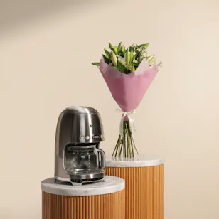Smeg 50's Style Drip FIlter Coffee Machine | Elegant Flowers Smeg 50's Style Drip FIlter Coffee Machine | Elegant Flowers