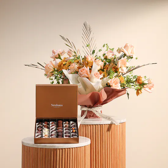 Neuhaus Large Prestige Gift Box | Graduation Flowers