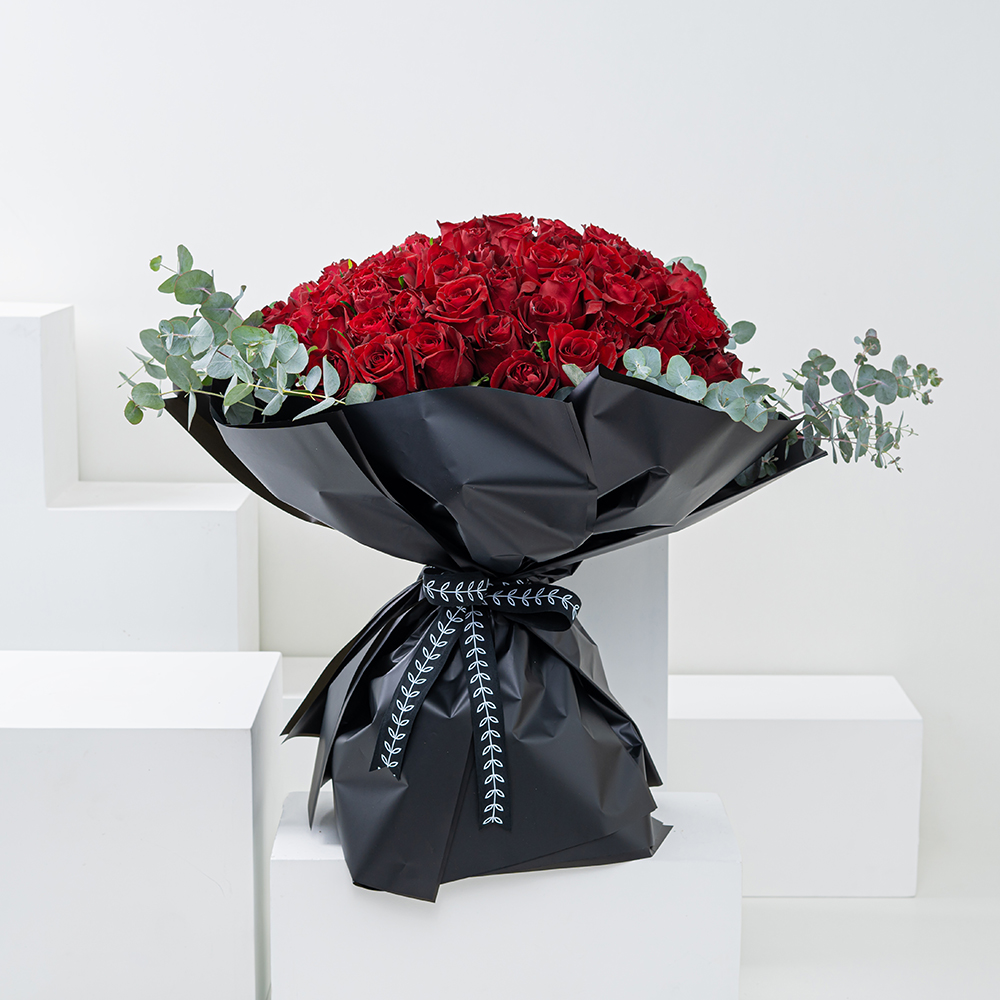 100 Red Roses Bouquet