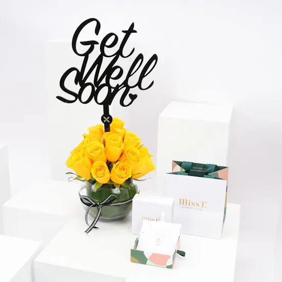 Miss L Pisces Necklace | Yellow Roses