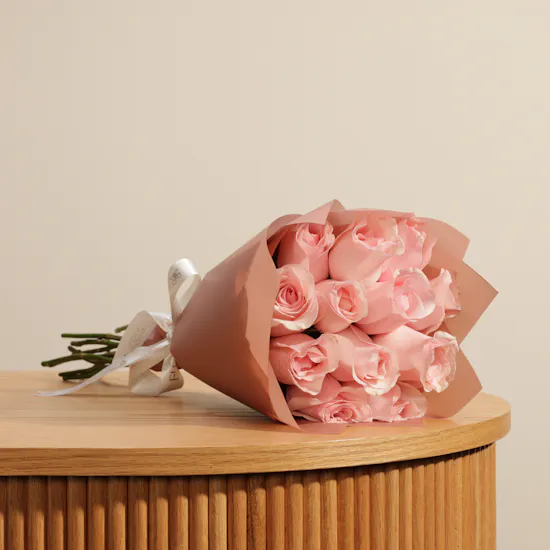 Linne Suger Free Dark Chocolate with Nuts Box | Royal Flowers Bouquet