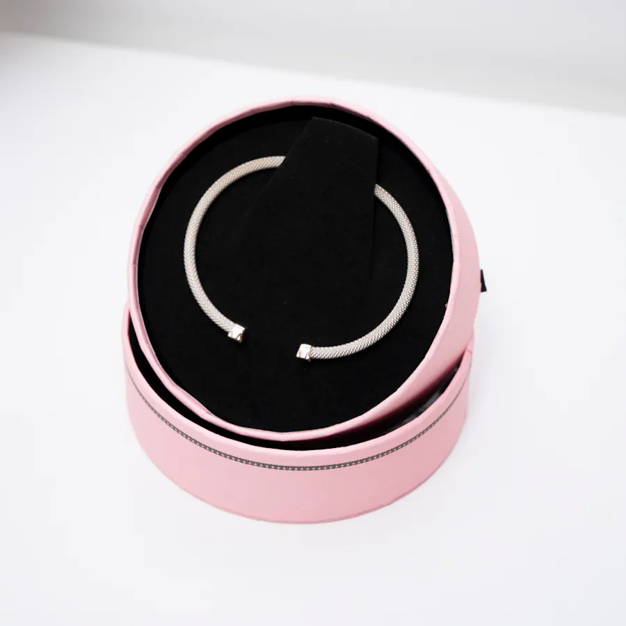 Tous Silver Mesh Bracelet Bear Motif | Light Pink Roses Bouquet  4