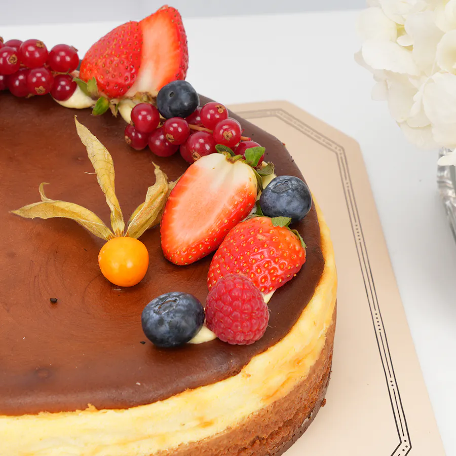 Chunk Cake with Soft Blooms Vase 5