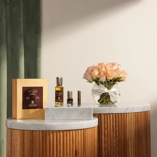 Abdul Samad Al Qurashi Sasura Oud Oil Set | Peach Rose Vase