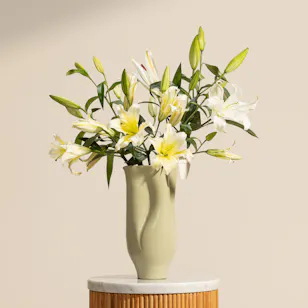 Nno Java White Lily Vase Nno Java White Lily Vase