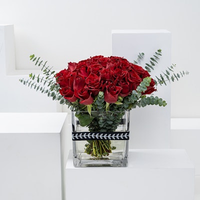 Blushing Beauty | Roses Vase