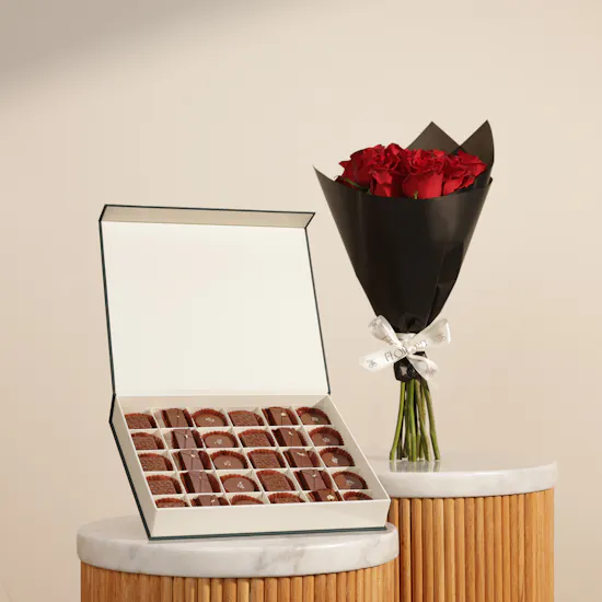 Floward Exquisite Chocolate Box | Starlight Blossom Bouquet