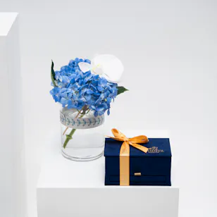 Godiva Royal Blue Mini Chocolate Box | Blue Sky Vase