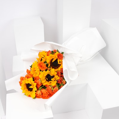 Sunrise Blooms | White Wrap