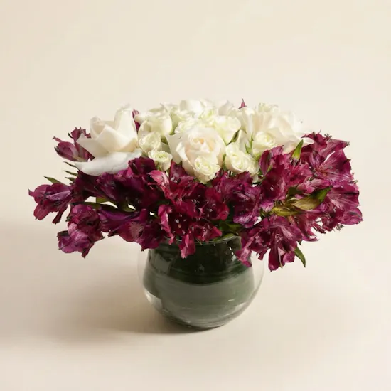 Pure Delight Flowers Vase