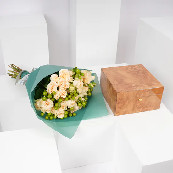 Saad Bashmakh Musk Box | Peach Baby Roses