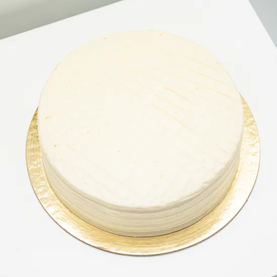 Munch Bakery Vanilla Cake | Yellow Baby Roses