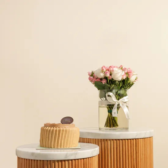 Madeleine Carrot Caramel Cake | Elegant Roses Vase