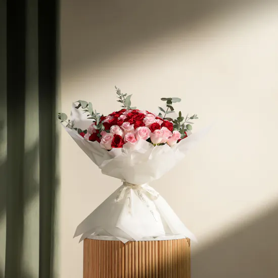 Delightful Hearts Rose Bouquet | 100 Flowers