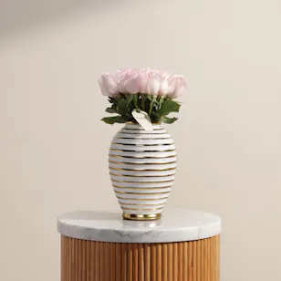 Golden Elegance Flower Vase Golden Elegance Flower Vase