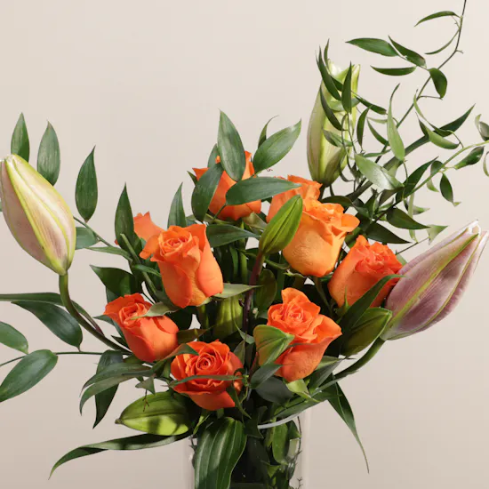 Floward Lilies Candle | Orange Rose