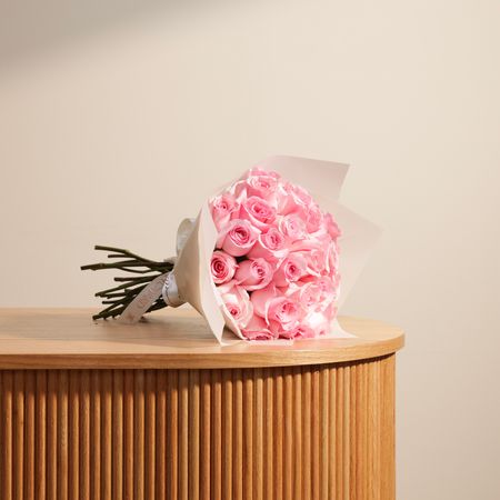 Delicate Roses Bouquet | 25 Flowers