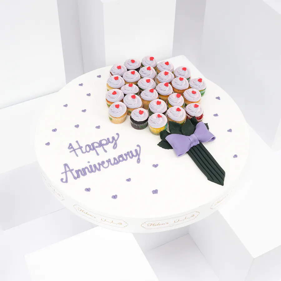 Helen's Mini Cup Cakes with Your Message 1