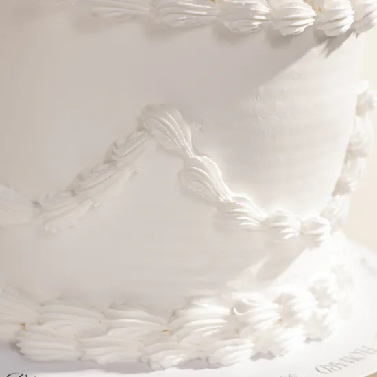 Floward Kuwait Women's Day Cake