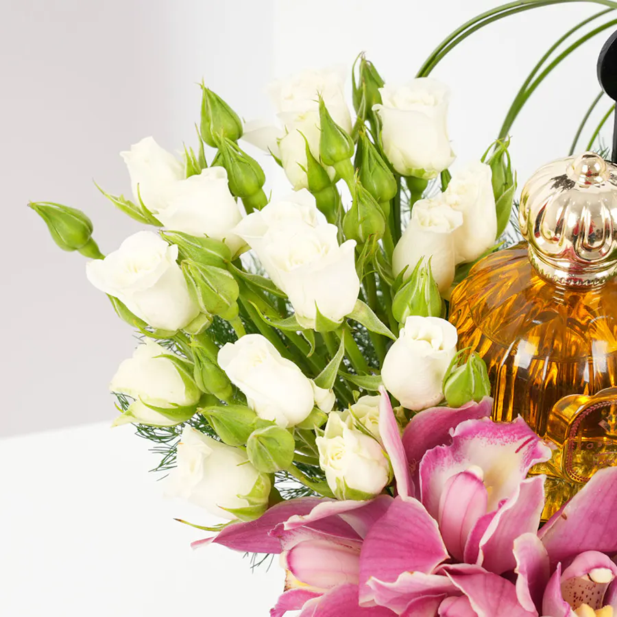عطر توباز من ياسانيا | مزهرية الحب 5