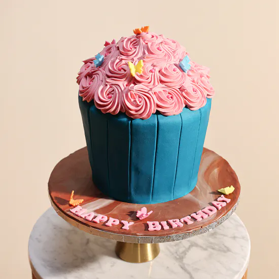 Floward Happy Birthday Cake