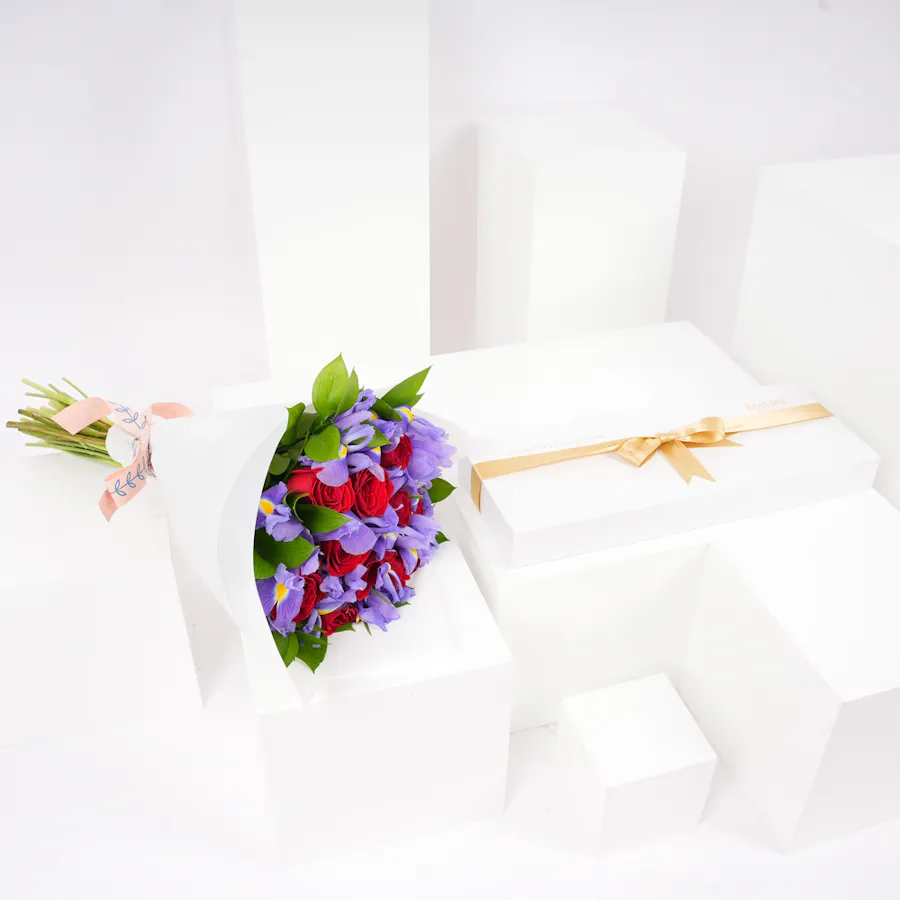 Bostani Signature Medium Box | Spring Bouquet  6