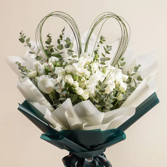 Elegant White Flowers Bouquet