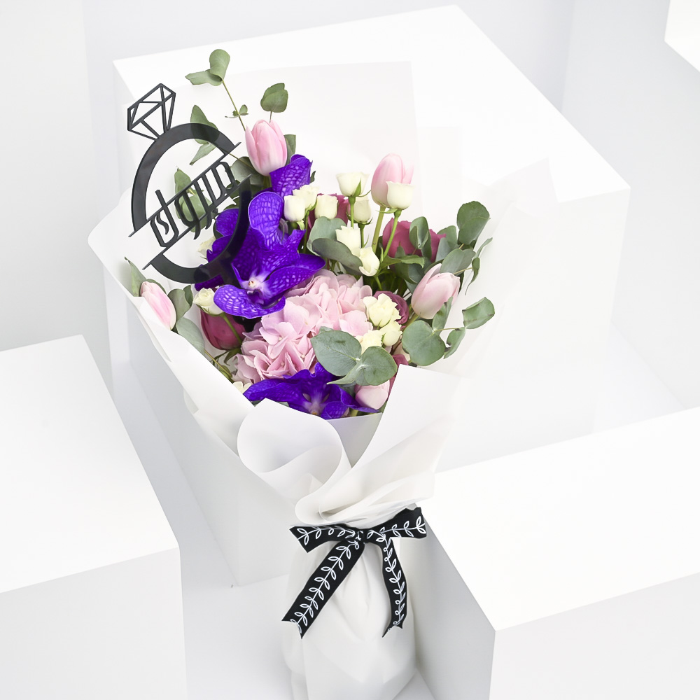 باقة أزهار الزواج الربيعية