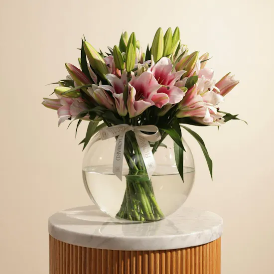 Amazing Pink Lily Vase | 20 Flowers