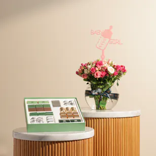 Patchi Creations Chocolate Box | Glory Flowers Vase | Topper Patchi Creations Chocolate Box | Glory Flowers Vase | Topper