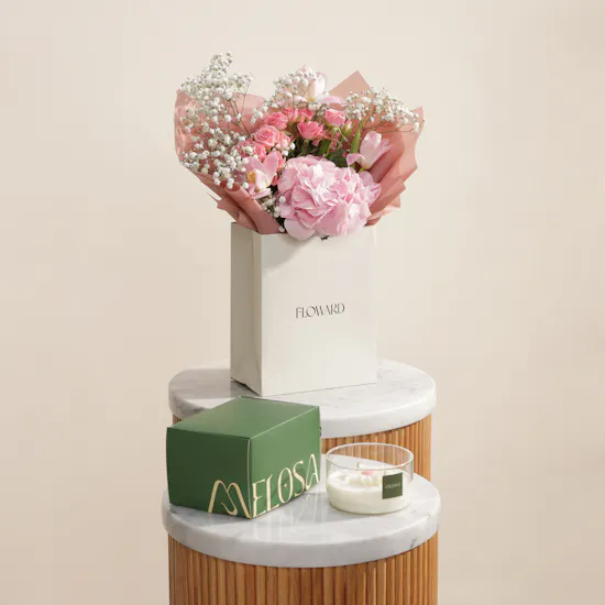 Melosa Rosé Imperial Candle | Morning Grace Flower Bouquet
