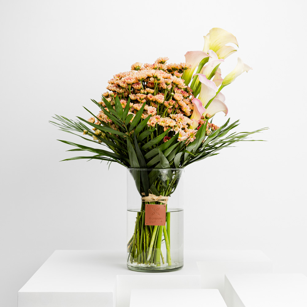 Calla & Chrysanthemums | Cylinder Vase