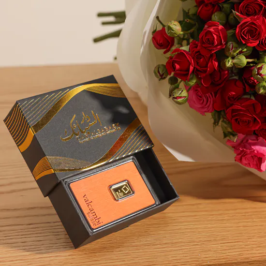 Dar-Alsbaek 2.5g Gold Bar | Mixed Baby Rose Bouquet