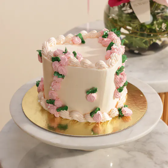Sweet Atelier Flower Heart Cake | Floward I Love You Heart Balloon and Flowers