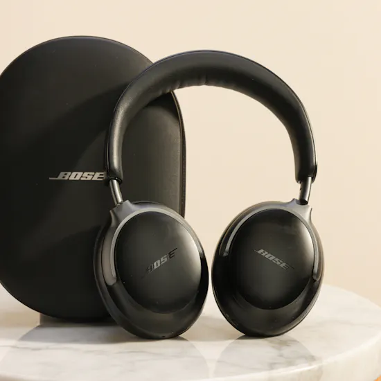 Bose Quietcomfort Noise Cancelling Headphones | Lilies Bouquet