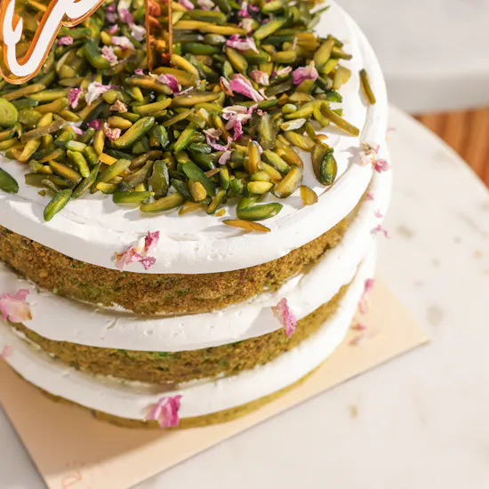 December Cake Eid Mubarak Victoria Pistachio Cake | Happiness Flowers