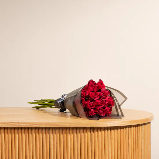 صندوق شوكولاتة بونبون من شان شال | جوري احمر